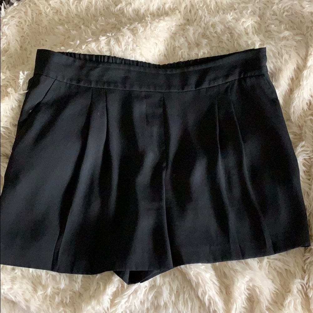 Ann Taylor stretch black shorts